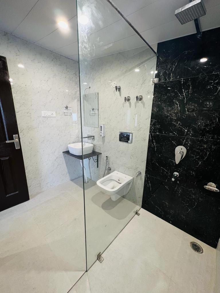 Ambrosia Grand Bed & Breakfast Shimla Bagian luar foto
