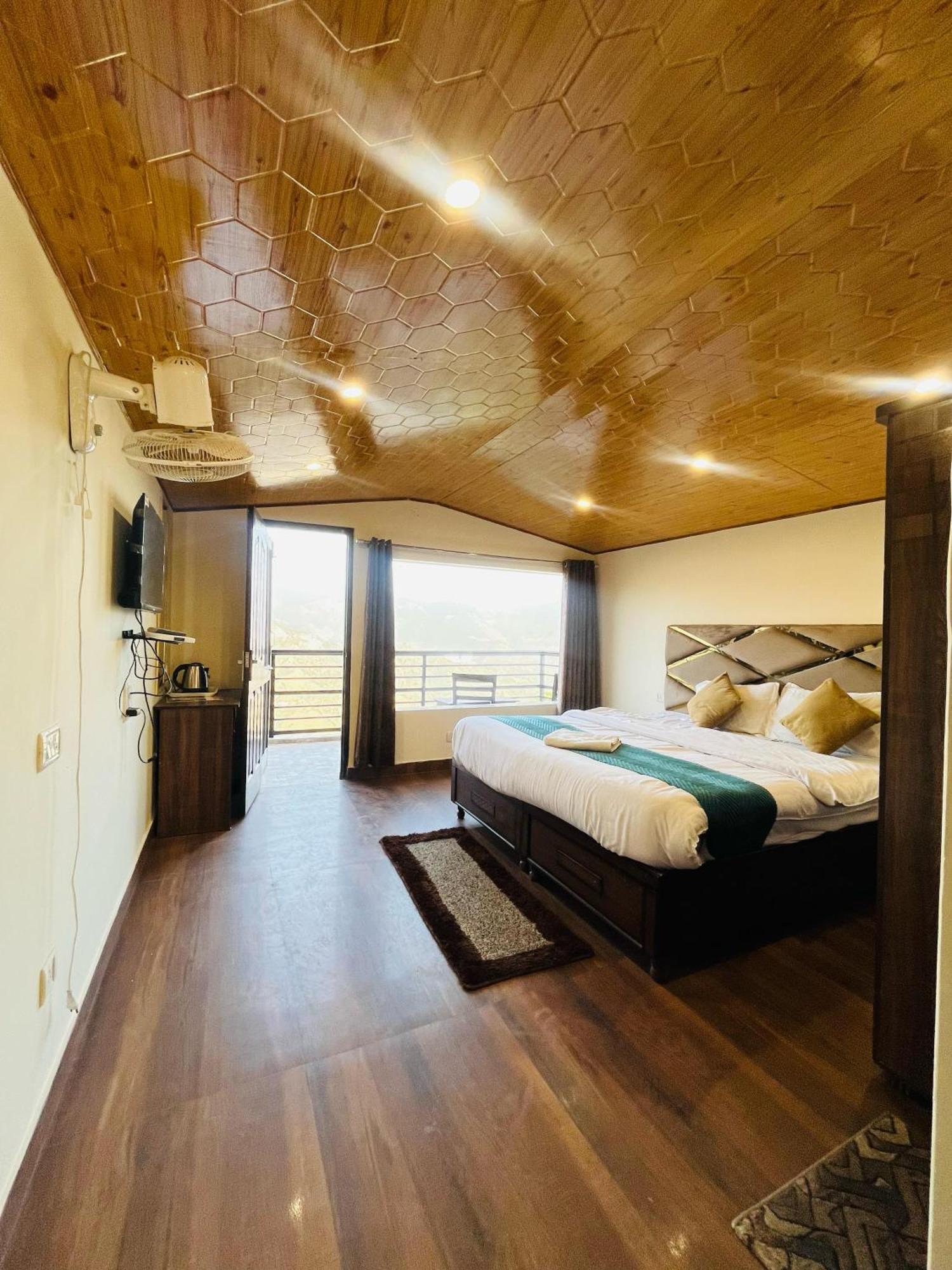 Ambrosia Grand Bed & Breakfast Shimla Bagian luar foto