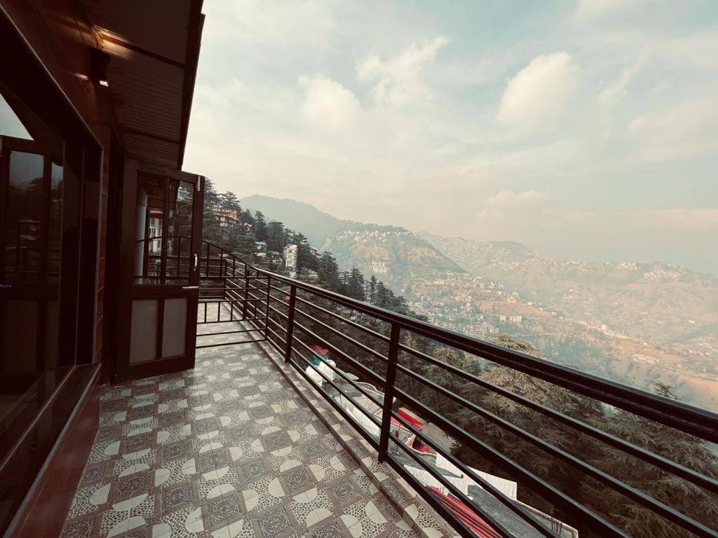 Ambrosia Grand Bed & Breakfast Shimla Bagian luar foto